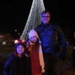 family-christmas-lights