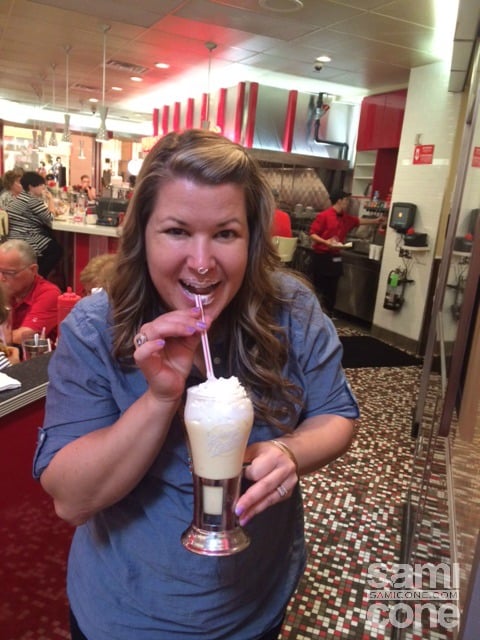 opry-mills-johnny-rockets-milkshake-mustache