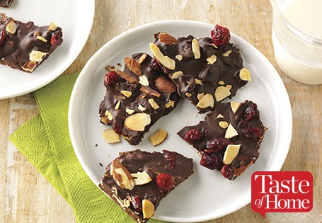 cranberry-almond-chocolate-bark