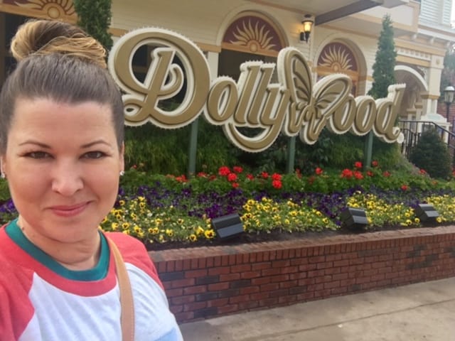 The Daily Dash: April 14 2016 {Sports History & #Dollywood2016}