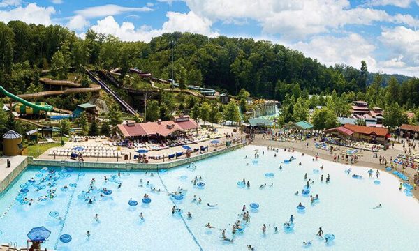dollywood-splash-country-groupon
