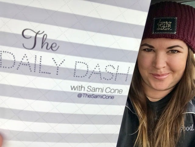 The Daily Dash: December 18, 2017 {#Dollywood Christmas & First Time at The Lodge at Five Oaks}