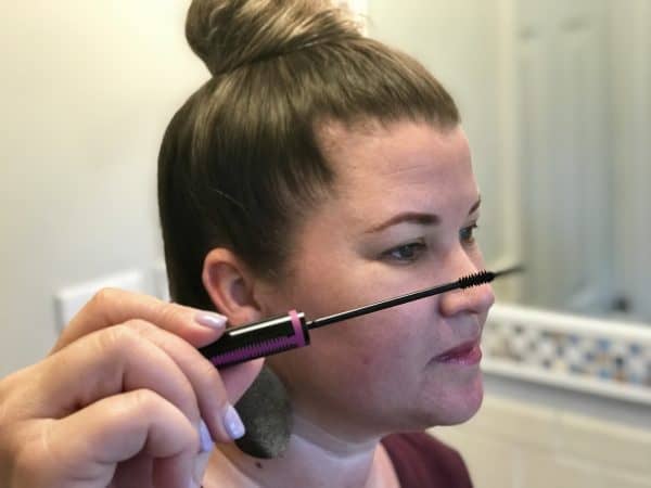 wet-n-wild-megaslim-skinny-mascara-face