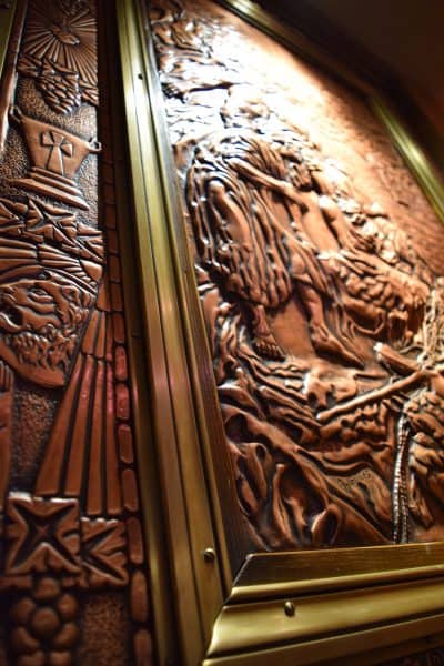 quebec-city-copper-door