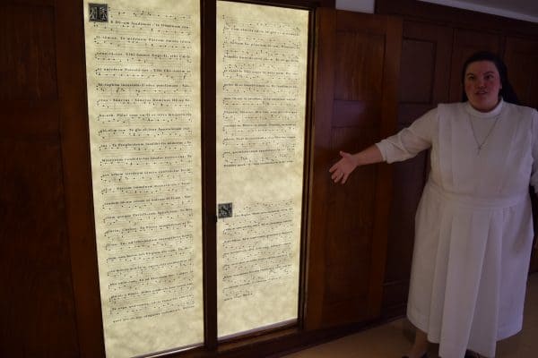 quebec-city-monastery-nun