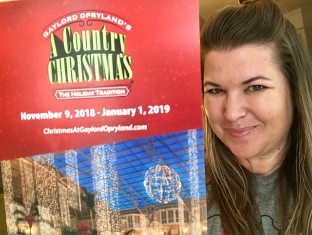 The Daily Dash: July 17, 2018 {Gaylord Opryland A Country Christmas & My Birthday}