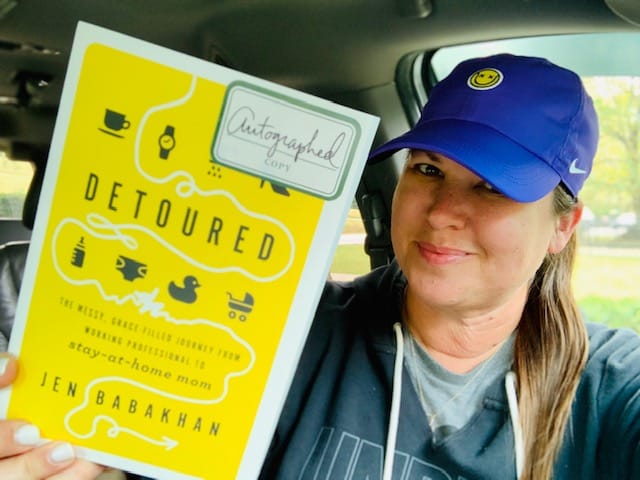 Detoured Book Review {The Daily Dash: October 15, 2019}