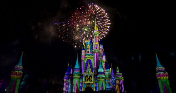 walt disney world christmas castle fireworks 2019