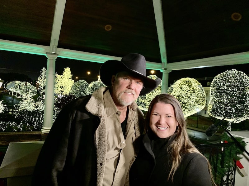 Trace Adkins Interview: The Gift of Christmas Show Insider Guide